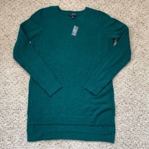 • The Limited Sweater Tunic •